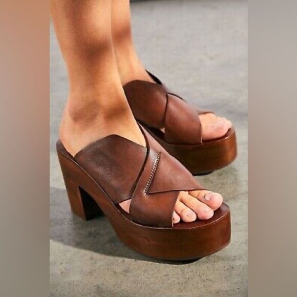 Free People Kora Platform Clogs Chunky Wooden Platform Leather upper - Picture 3 of 9